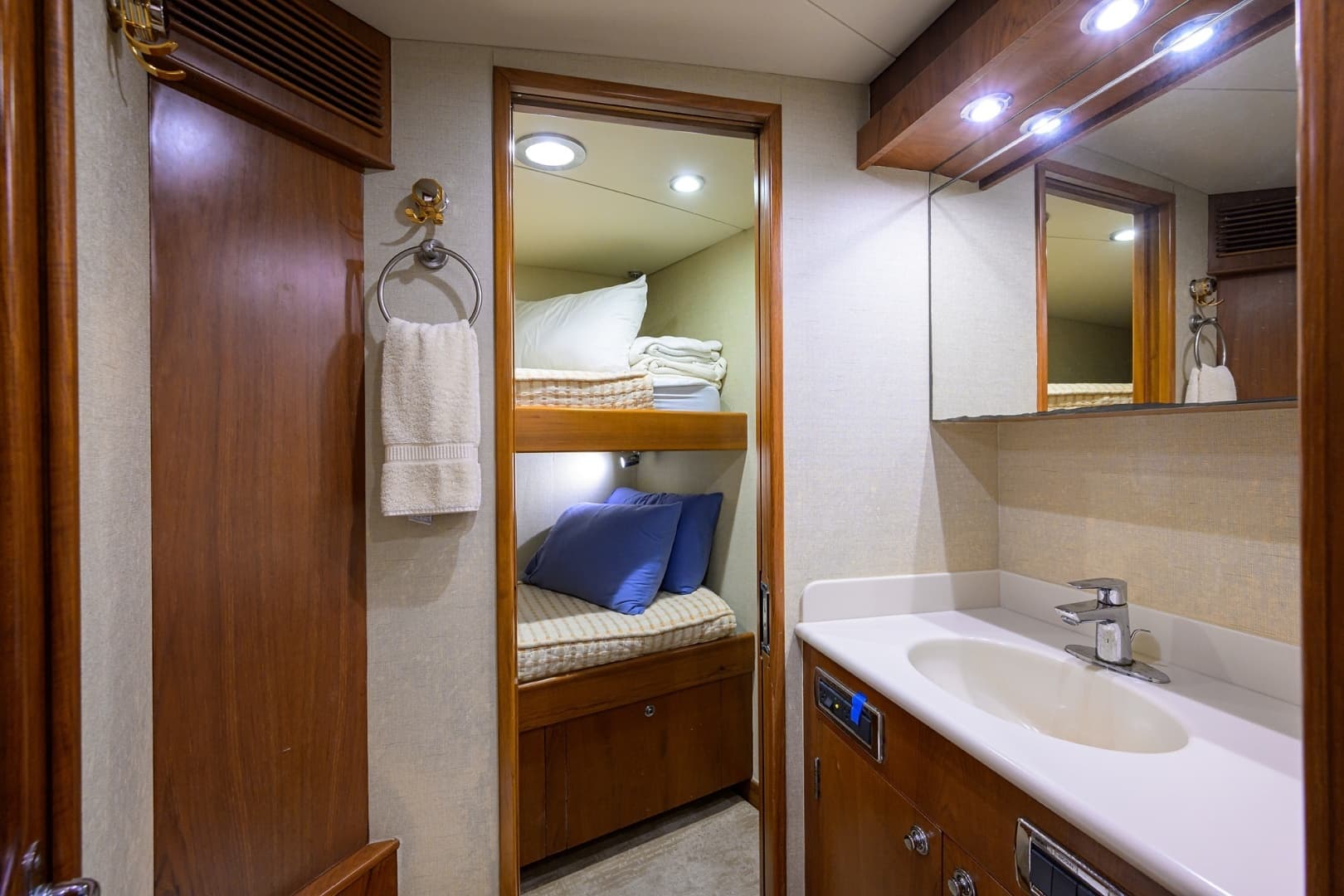 2003 American Custom Yachts — - Image 52