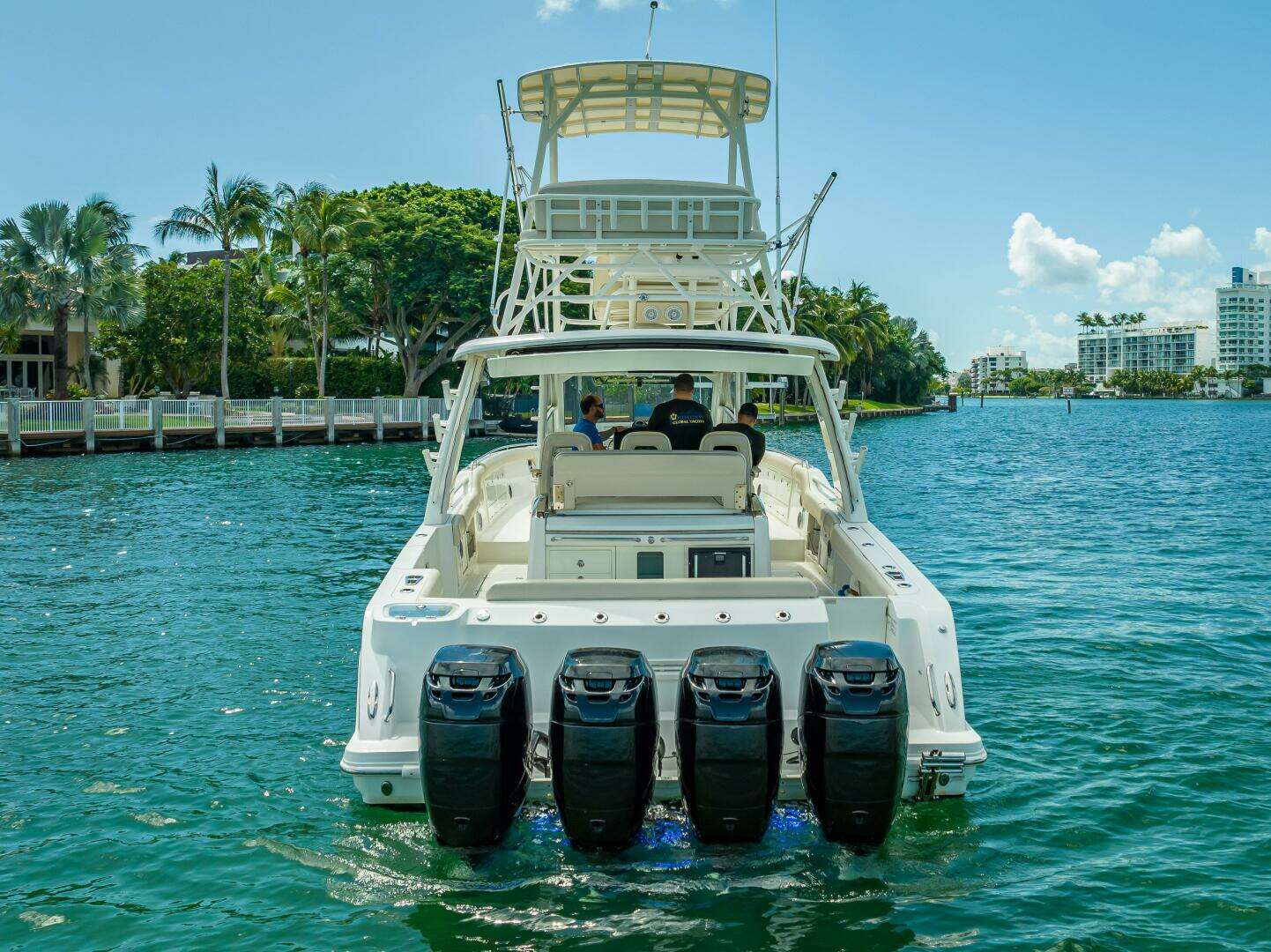 2016 Boston Whaler — - Image 9