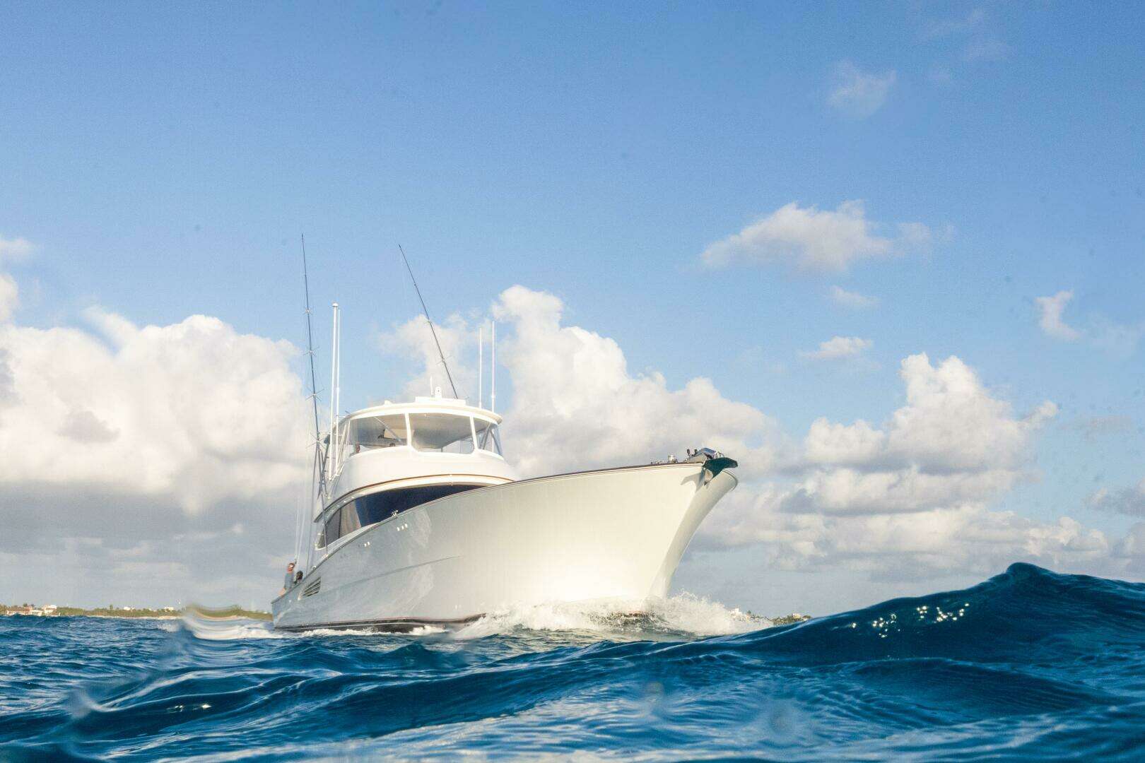 2025 Viking 82 Convertible - Image 86