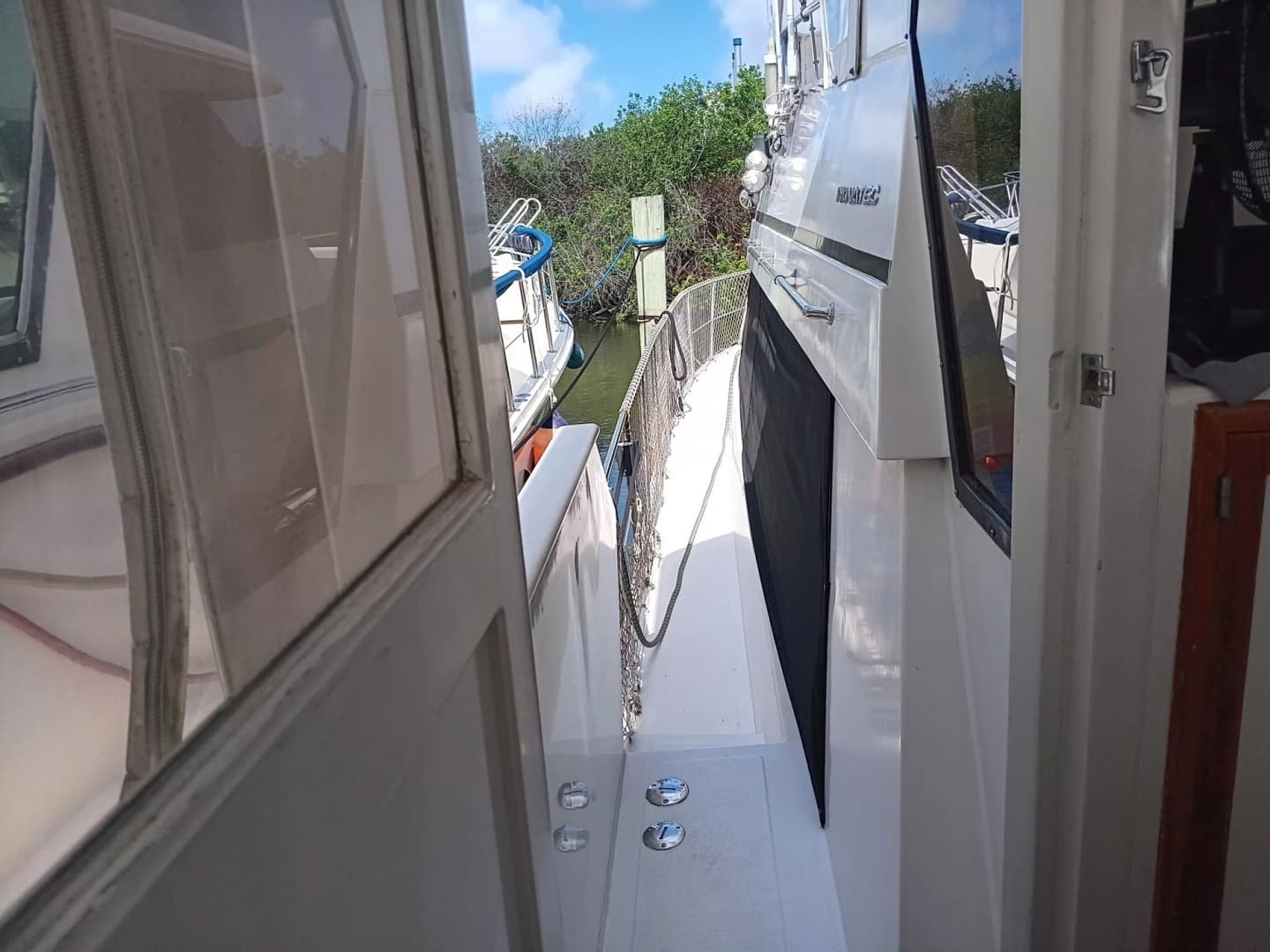 1996 Novatec 50 Islander Cockpit - Image 16