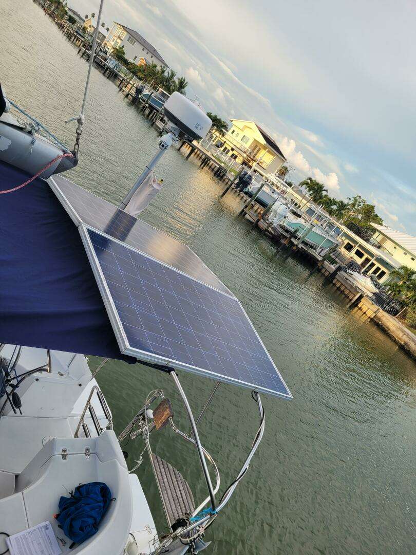 1997 Hunter 376 - Image 27