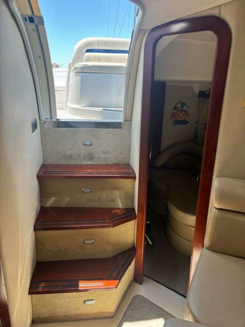 2007 Monterey 350 Sport Yacht - Image 22