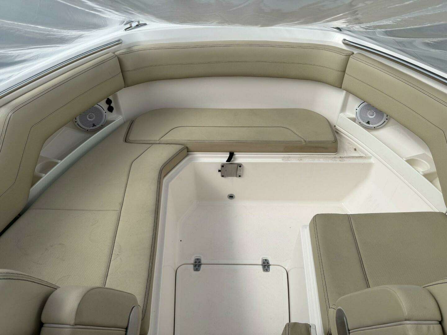 2017 Pursuit DC 295 - Image 4