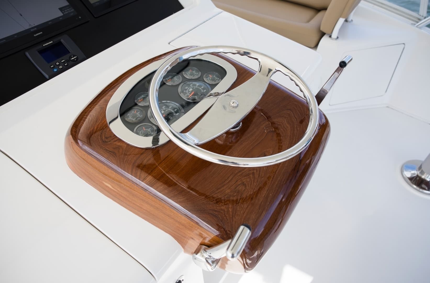 2008 Viking 60 Convertible - Image 21