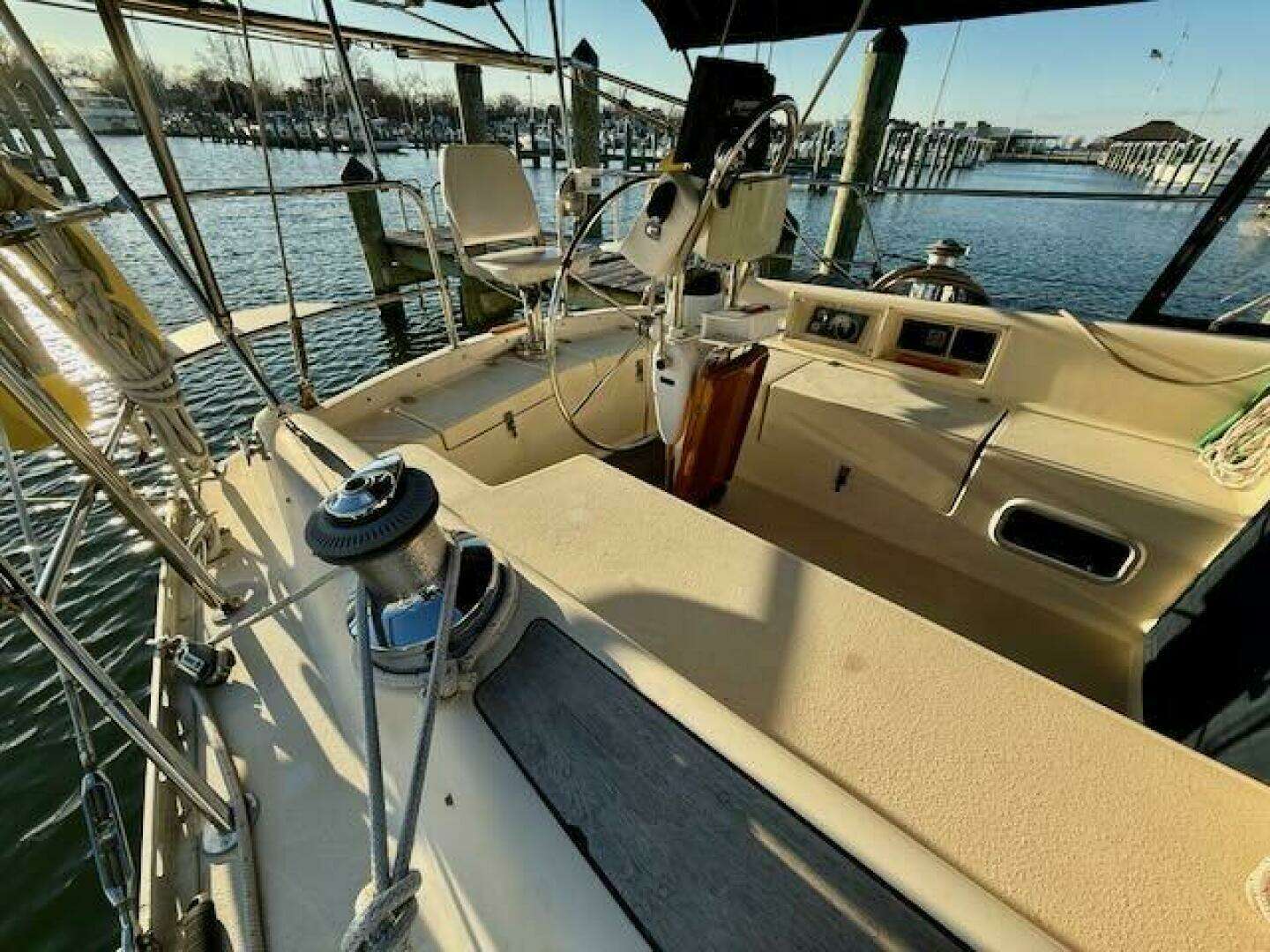1999 Caliber 40 LRC - Image 21