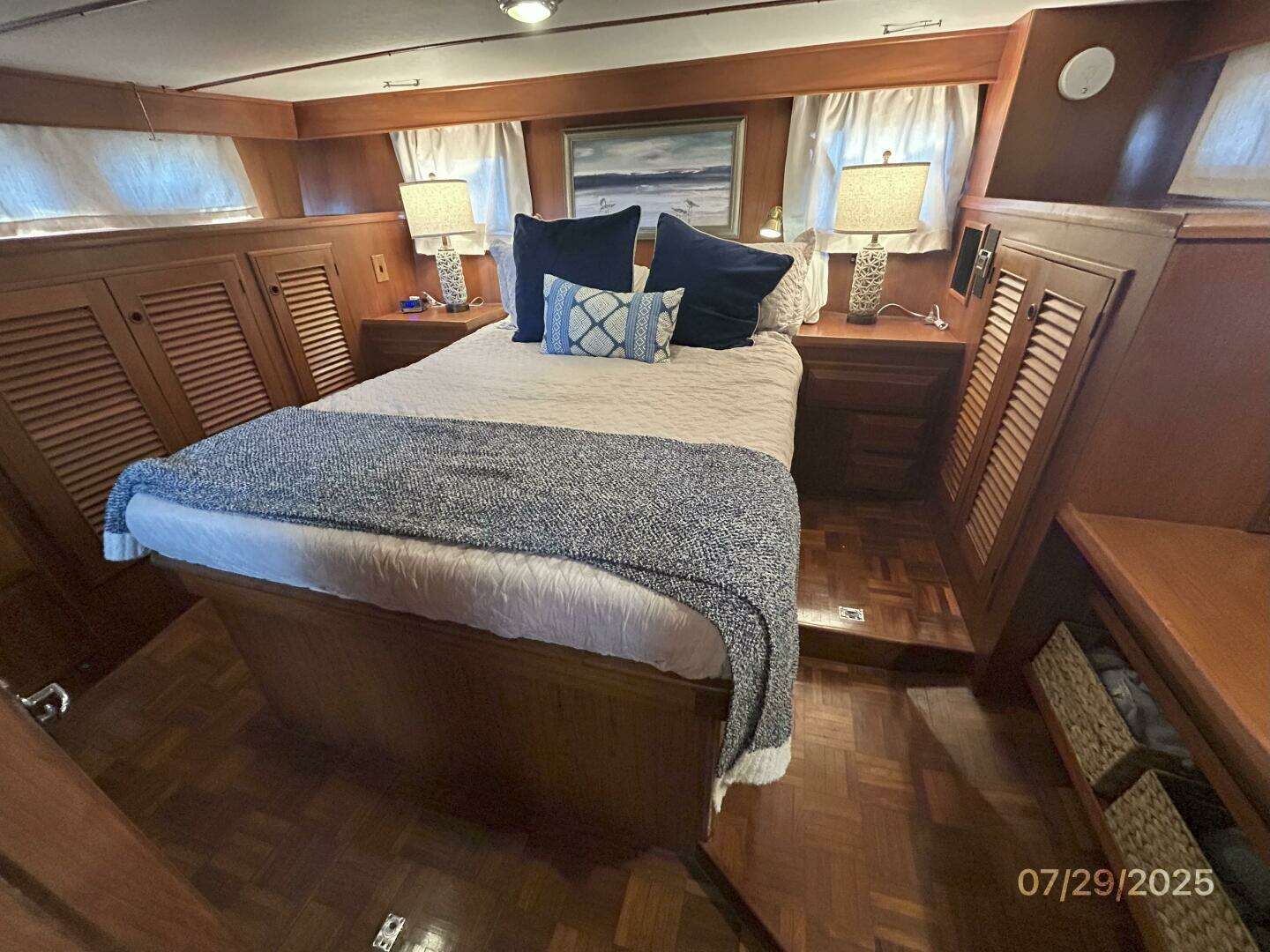 1989 DeFever Offshore Cruiser - Image 47