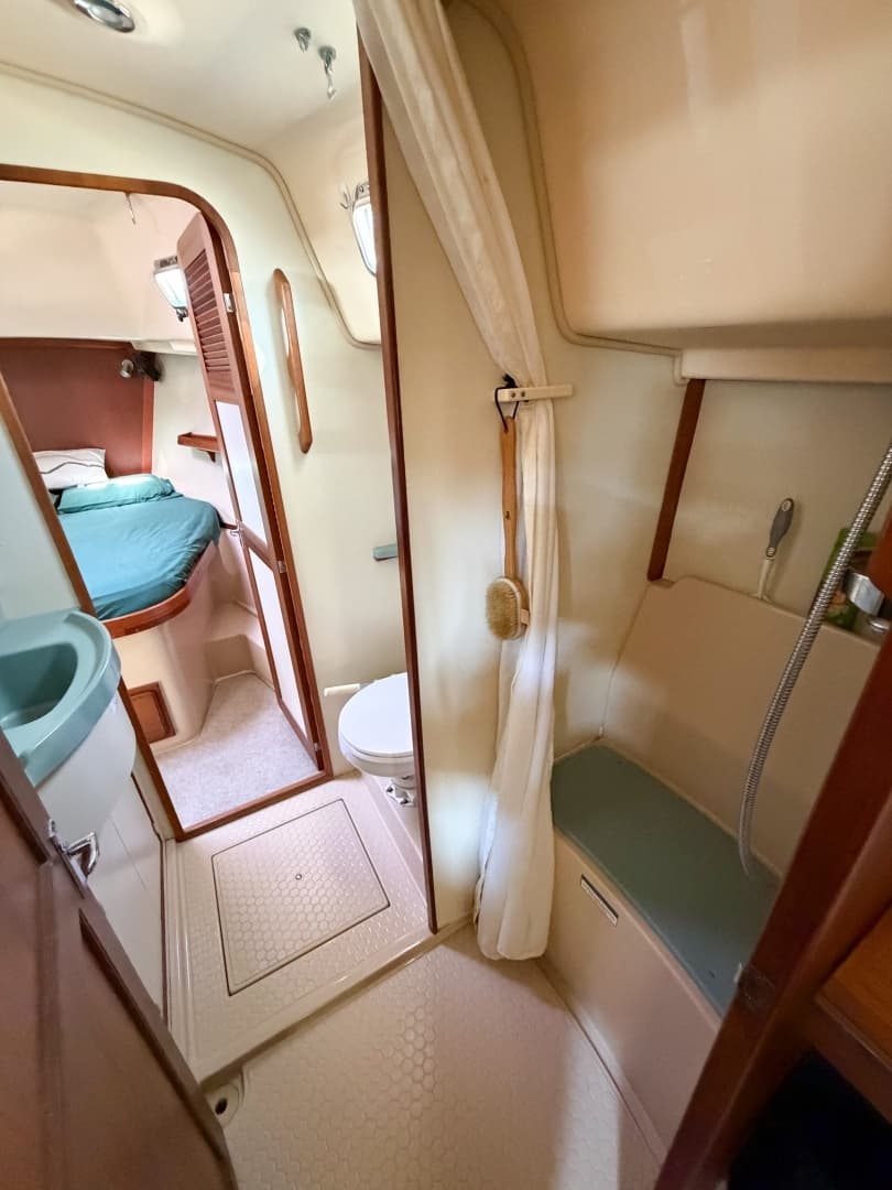 2007 Island Packet SP Cruiser - Image 60
