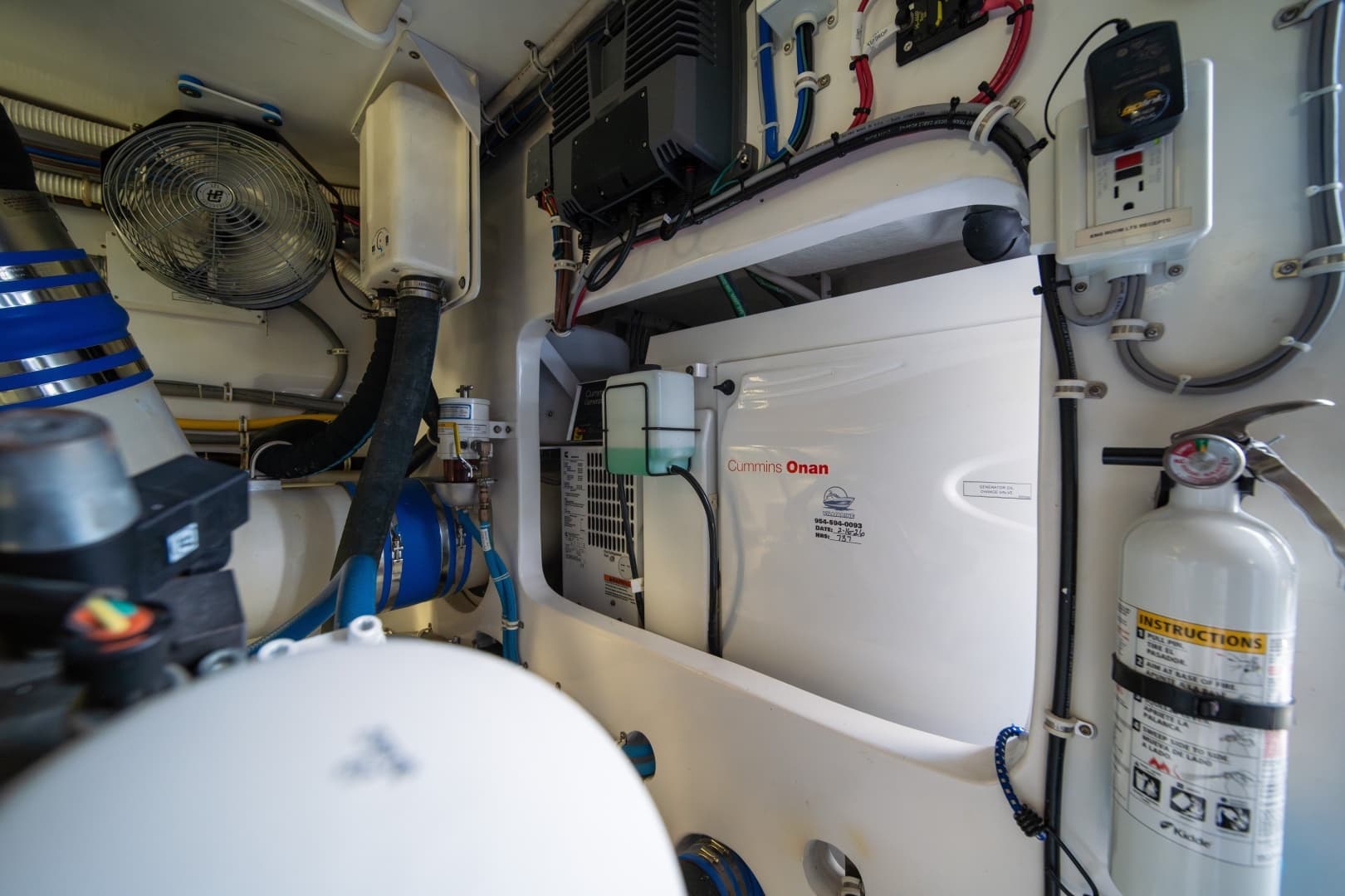 2017 Hatteras 54 GT - Image 44