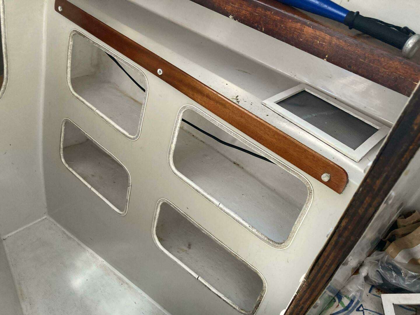 1976 Catalac 9 Meter - Image 24