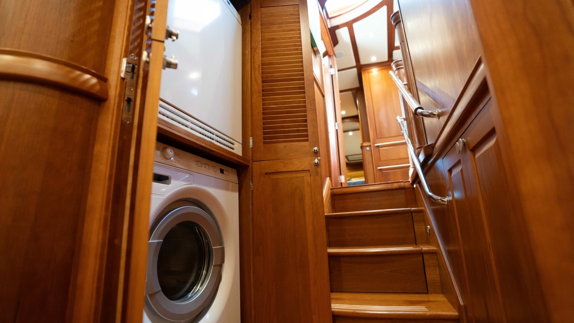 2018 Sabre 66 Dirigo - Image 43