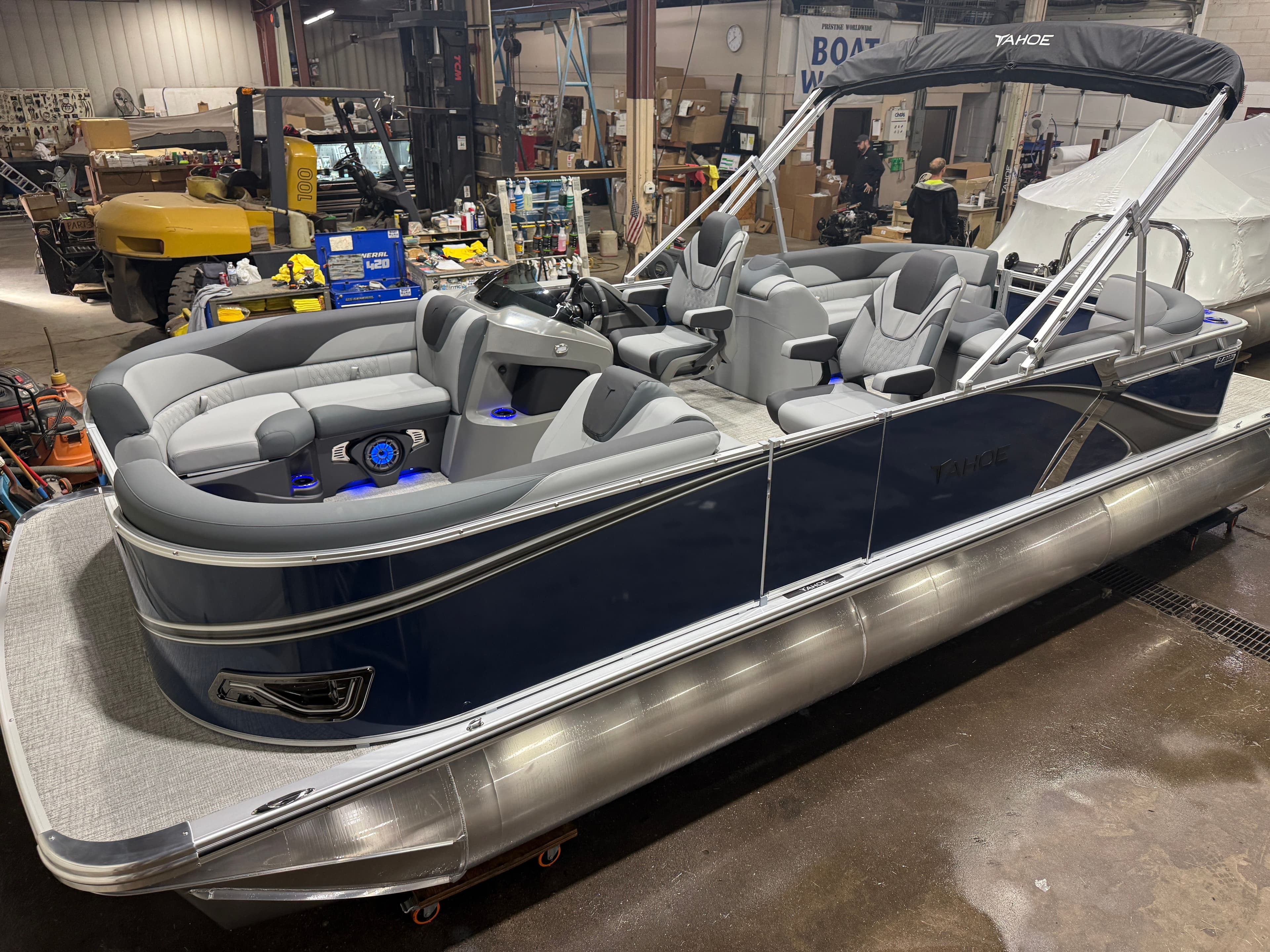 2026 Tahoe LTZ 200HP Quad Lounge 2385 Tritoon