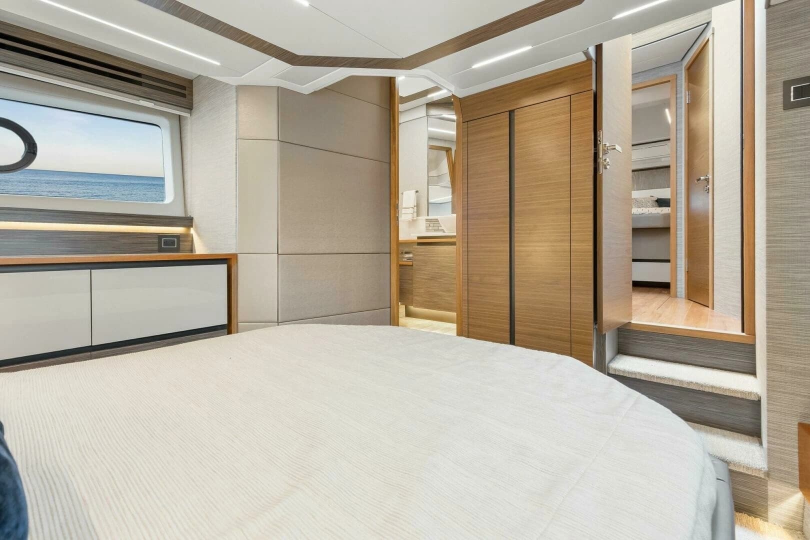2019 Tiara Yachts C49 Coupe - Image 19