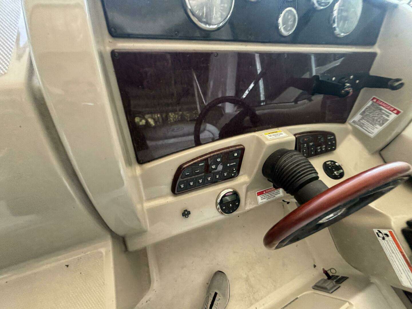 2008 Sea Ray 290 Sundancer - Image 77