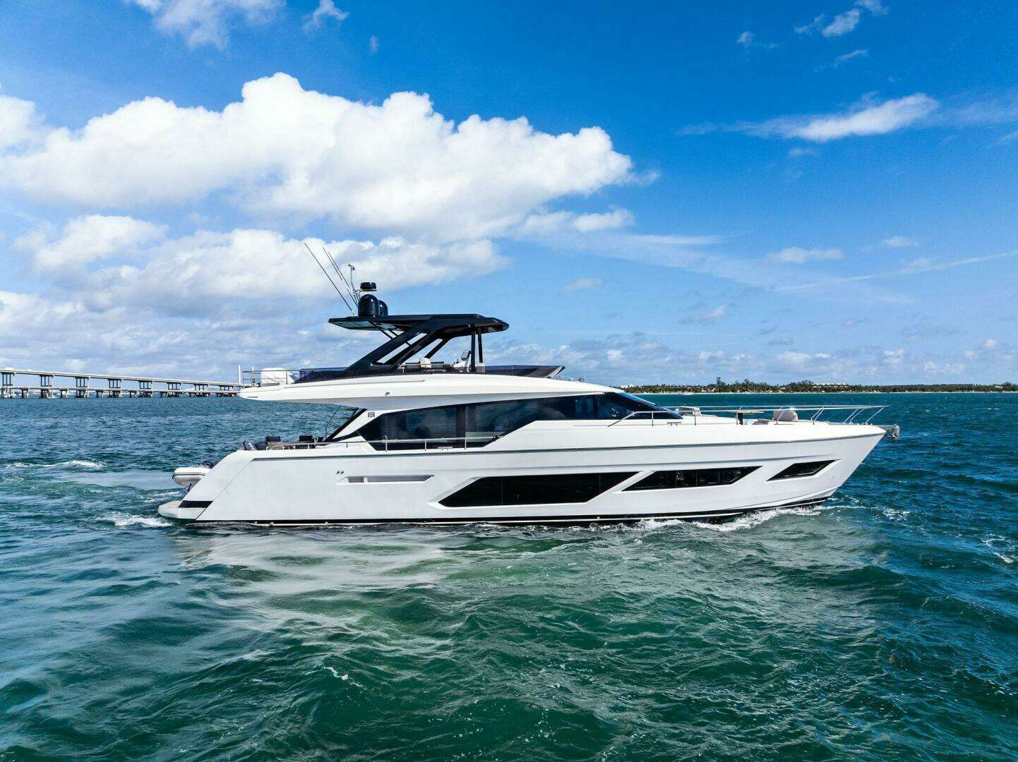 2024 Ferretti Yachts 720 - Image 3