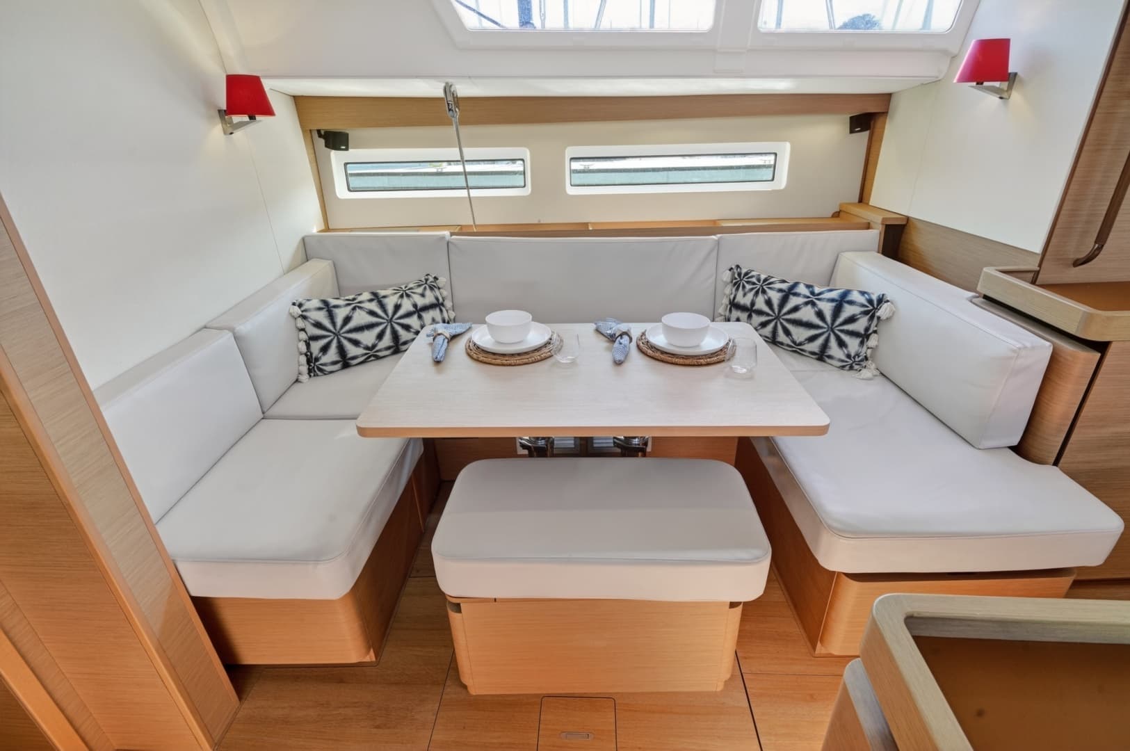 2019 Jeanneau Sun Odyssey 490 - Image 38