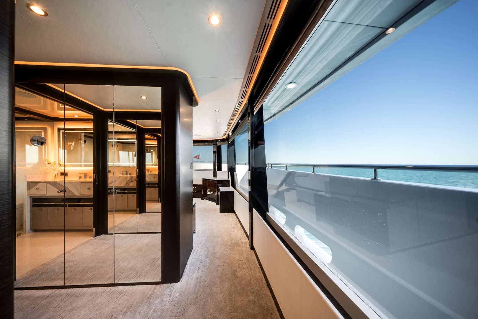 2022 Ocean Alexander 37L - Image 35
