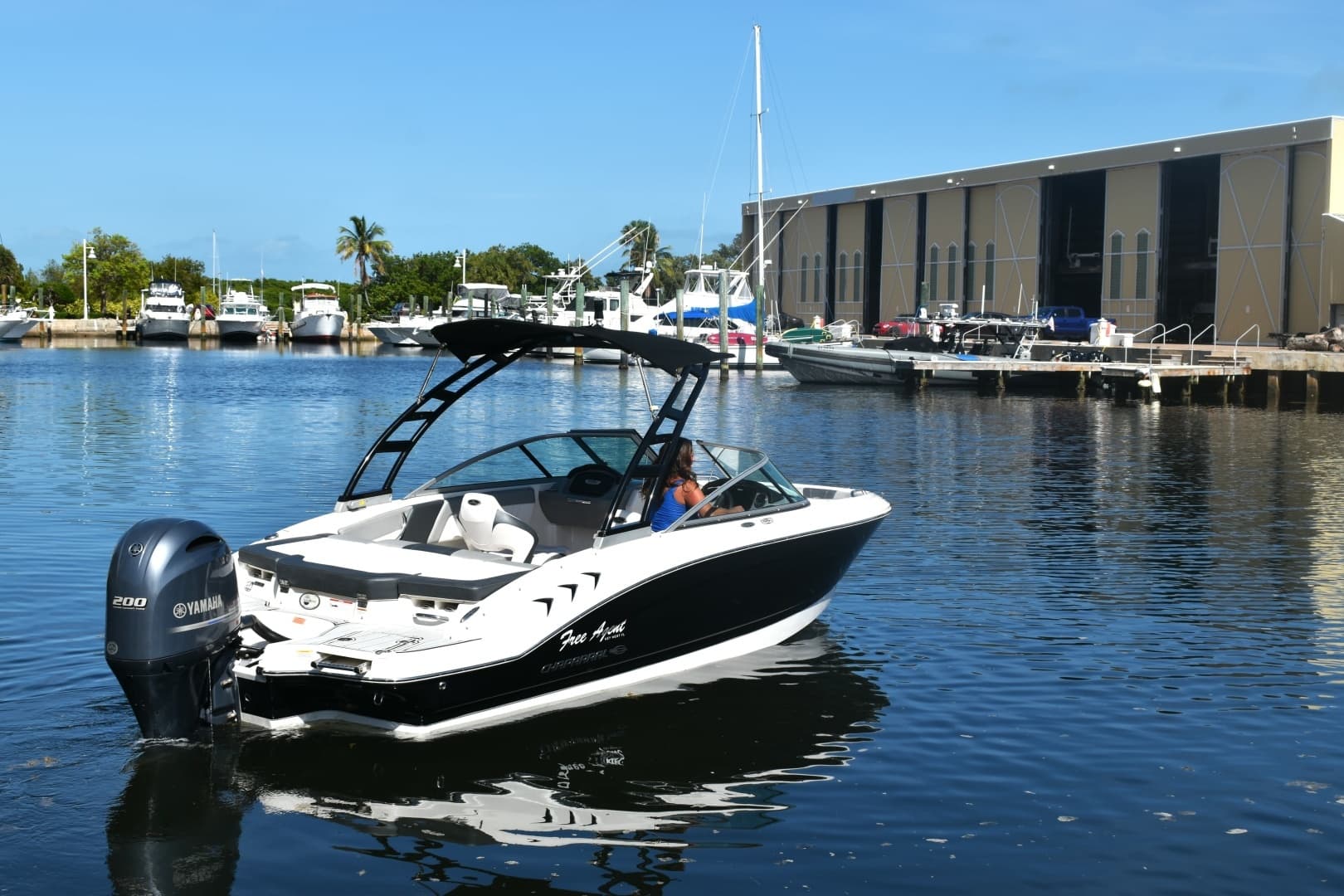 2021 Chaparral 21 SSI - Image 7
