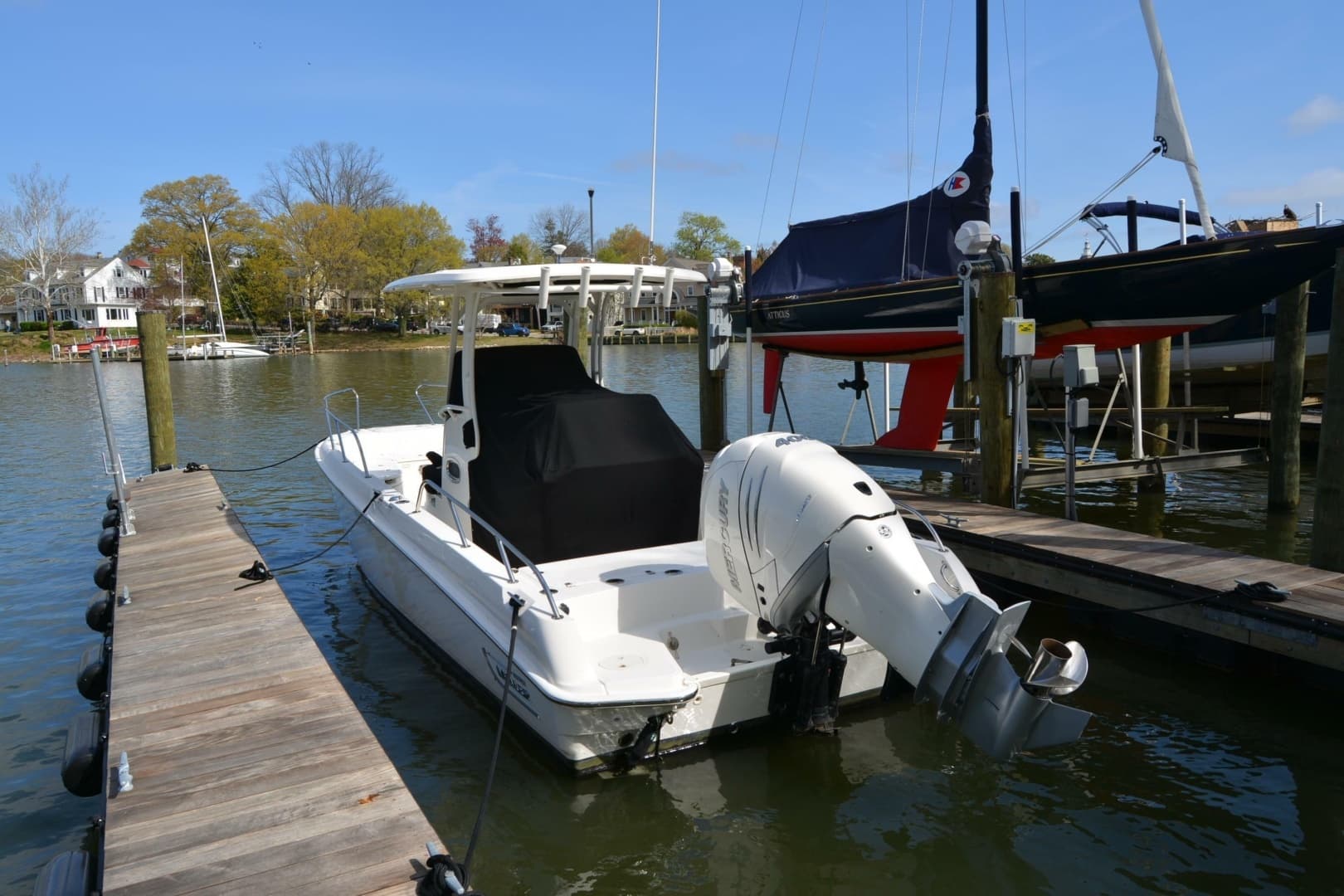 2021 Boston Whaler 270 Dauntless - Image 2