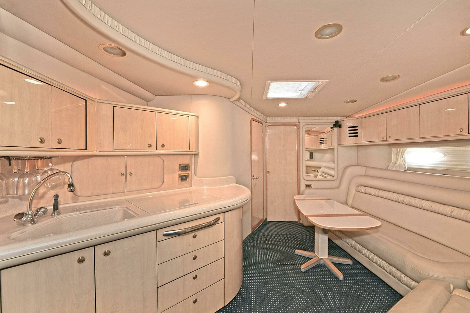 2000 Sea Ray 460 Sundancer - Image 29