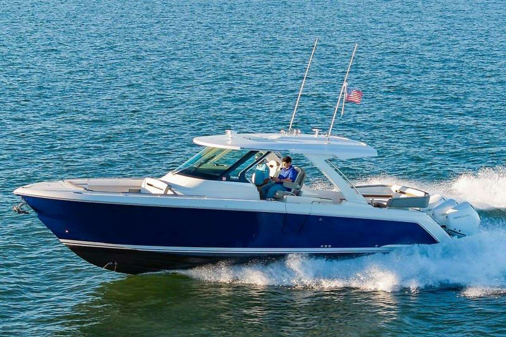 2023 Tiara Yachts 38 LS - Image 48