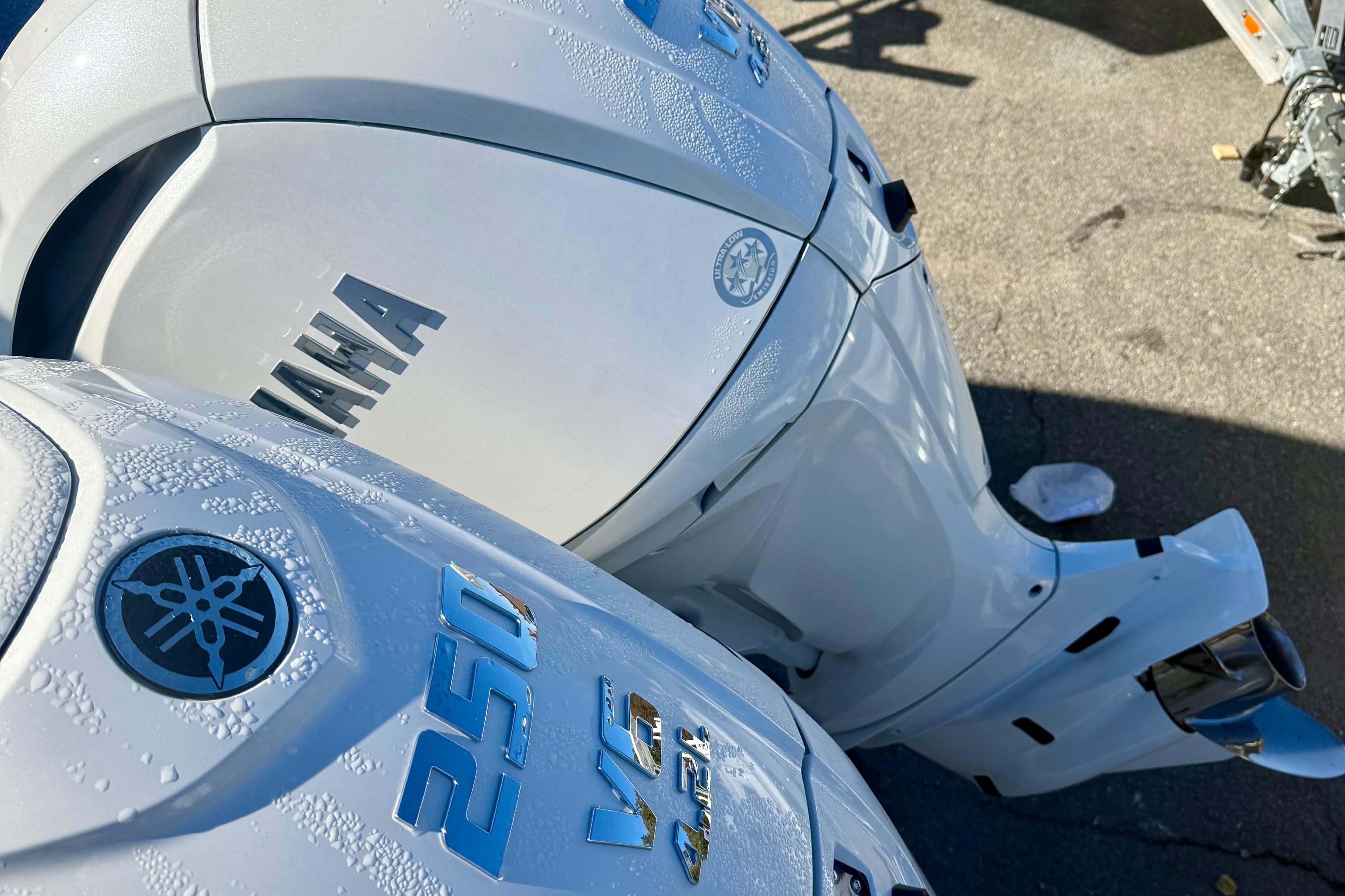 Yamaha 250 V6 outboard engines on 2026 Tidewater 282 CC Adventure boat.