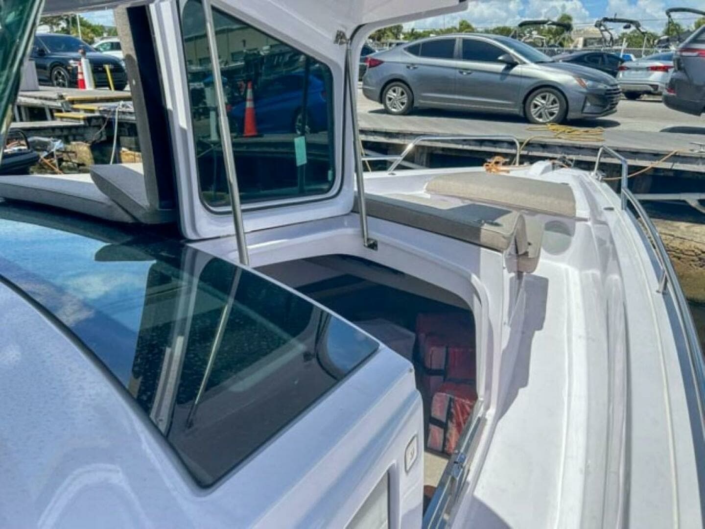 2024 Axopar 45 XC Cross Cabin - Image 11
