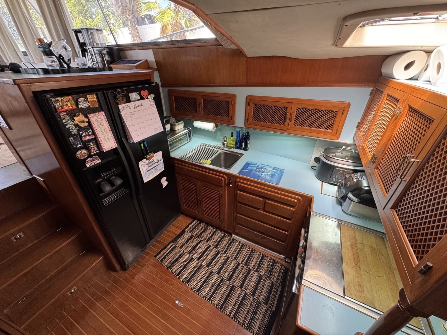 1989 Ricker 48 Convertible - Image 26