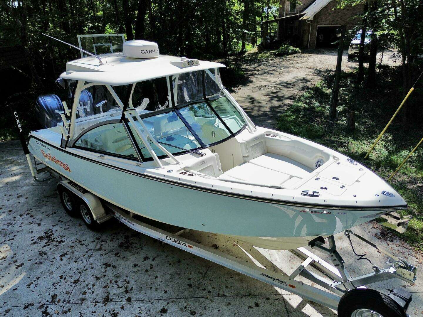 2022 Cobia 280 DC - Image 4