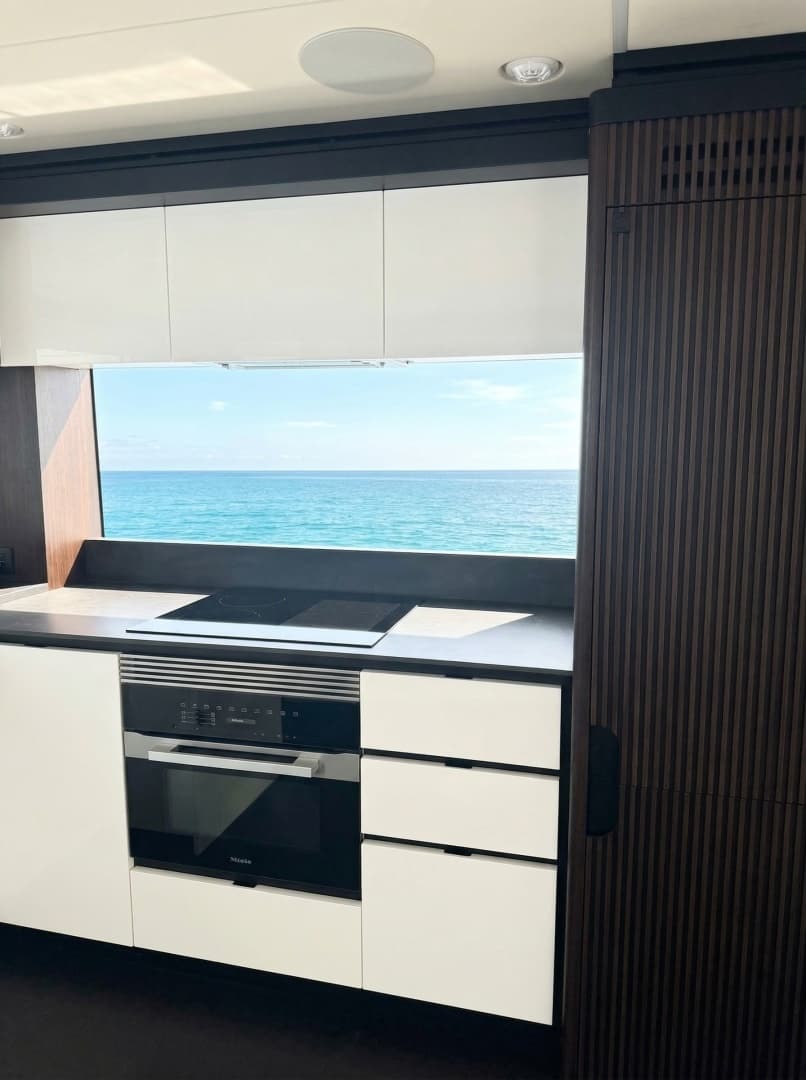 2026 Astondoa 66 Flybridge - Image 16