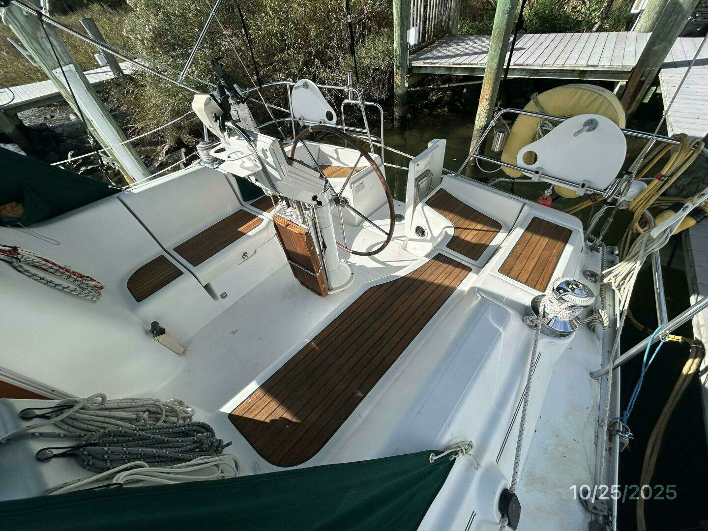 2007 Beneteau 373 - Image 33