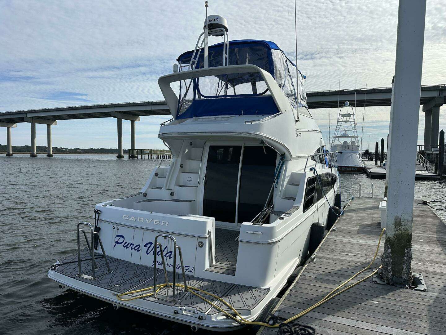 2005 Carver 36 SS - Image 13