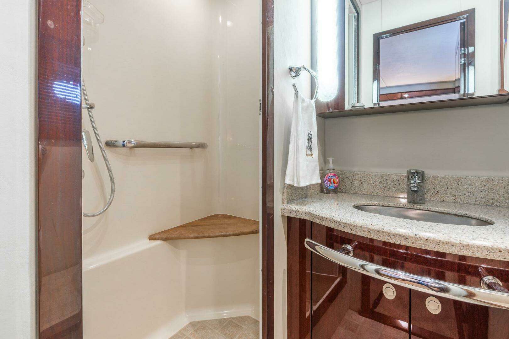 2008 Sea Ray 60 Sundancer - Image 48