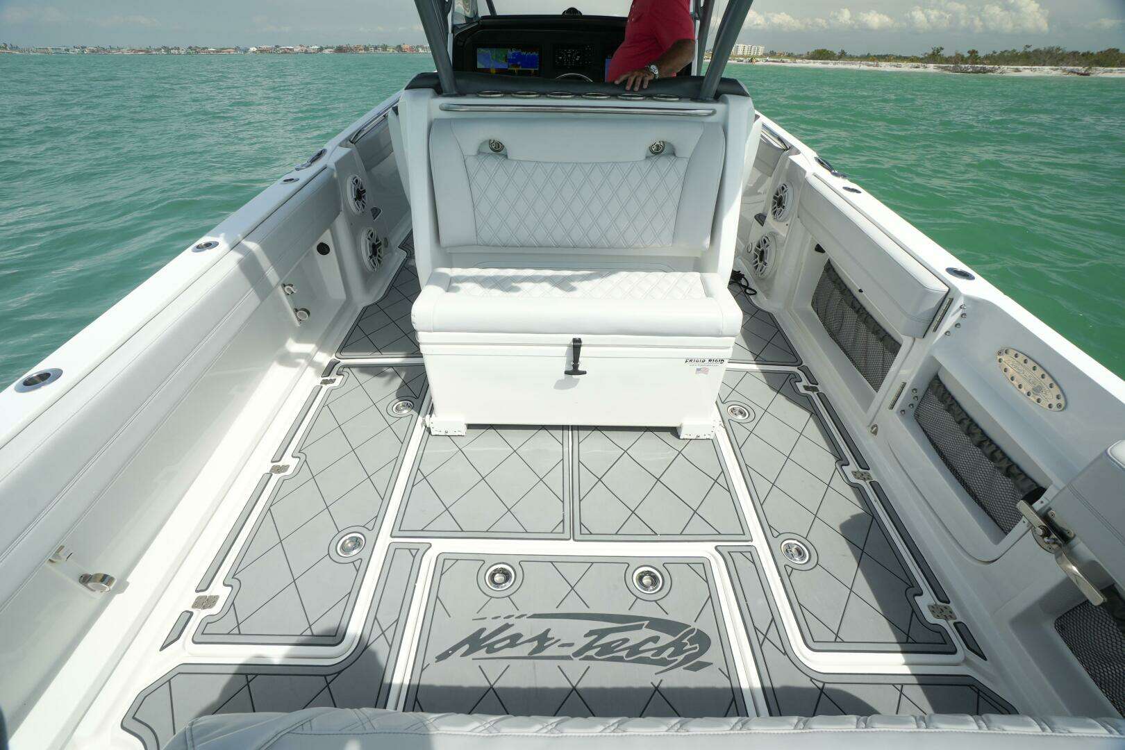 2020 Nor-Tech 390 Sport - Image 28