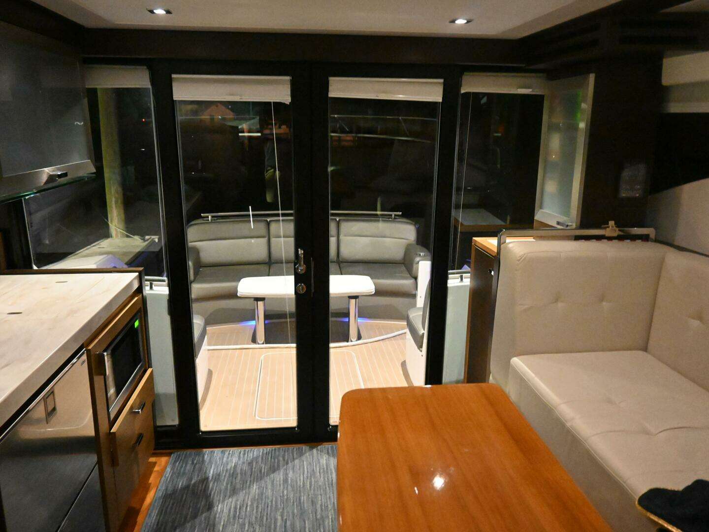 2017 Tiara Yachts 44 Coupe - Image 33