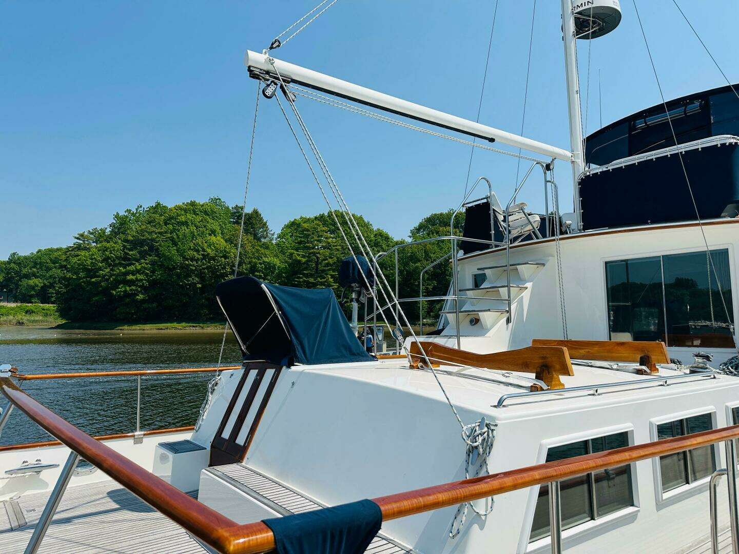 1998 Grand Banks 49 Classic - Image 11