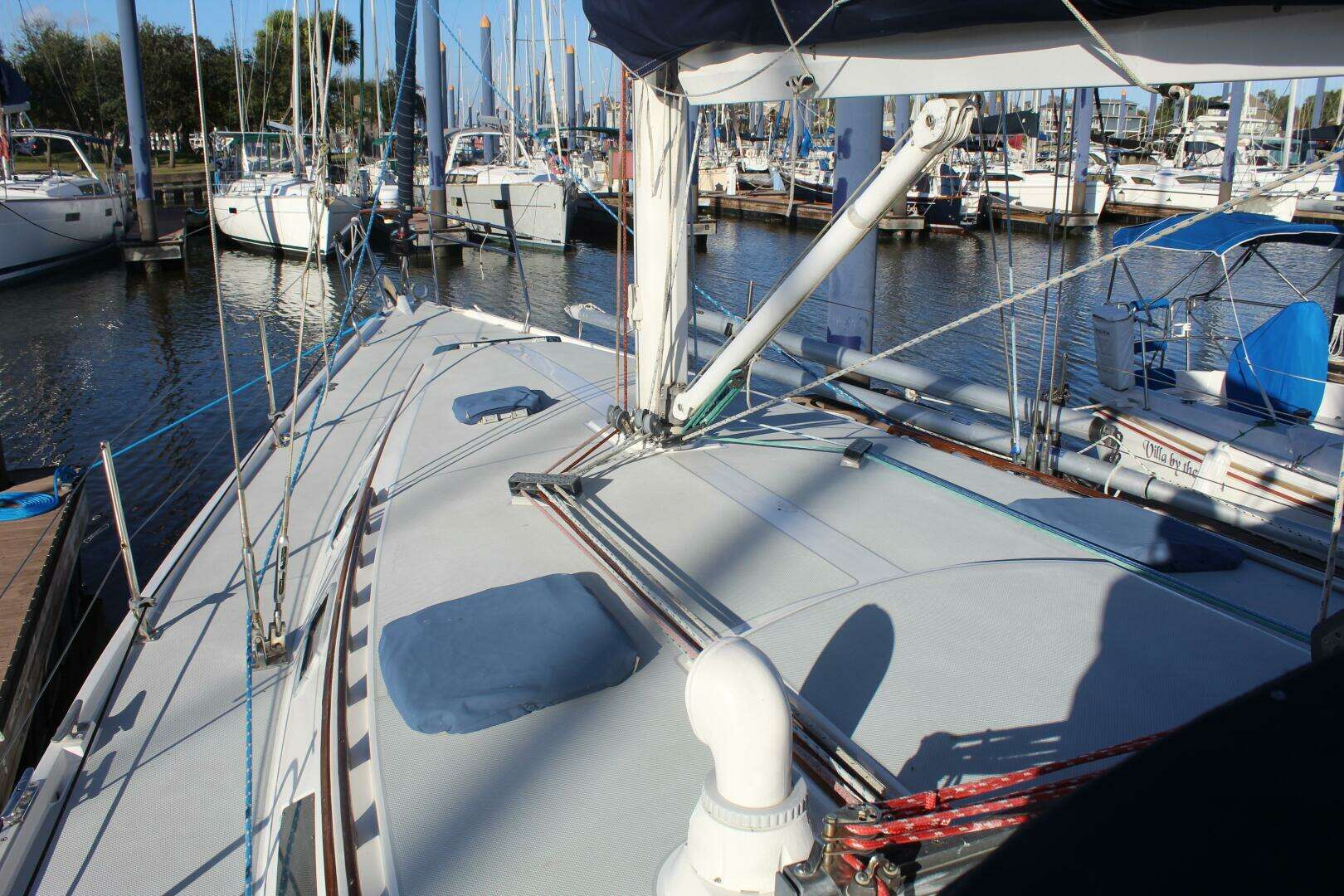 1990 Catalina 42 - Image 27