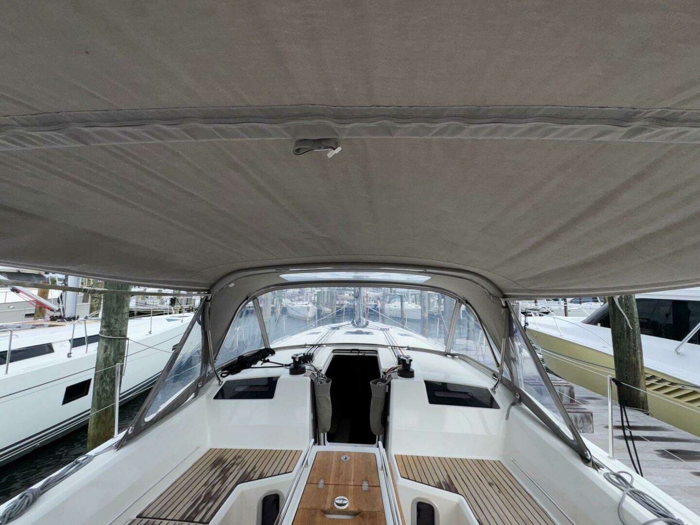 2022 Beneteau Oceanis 40.1 - Image 20