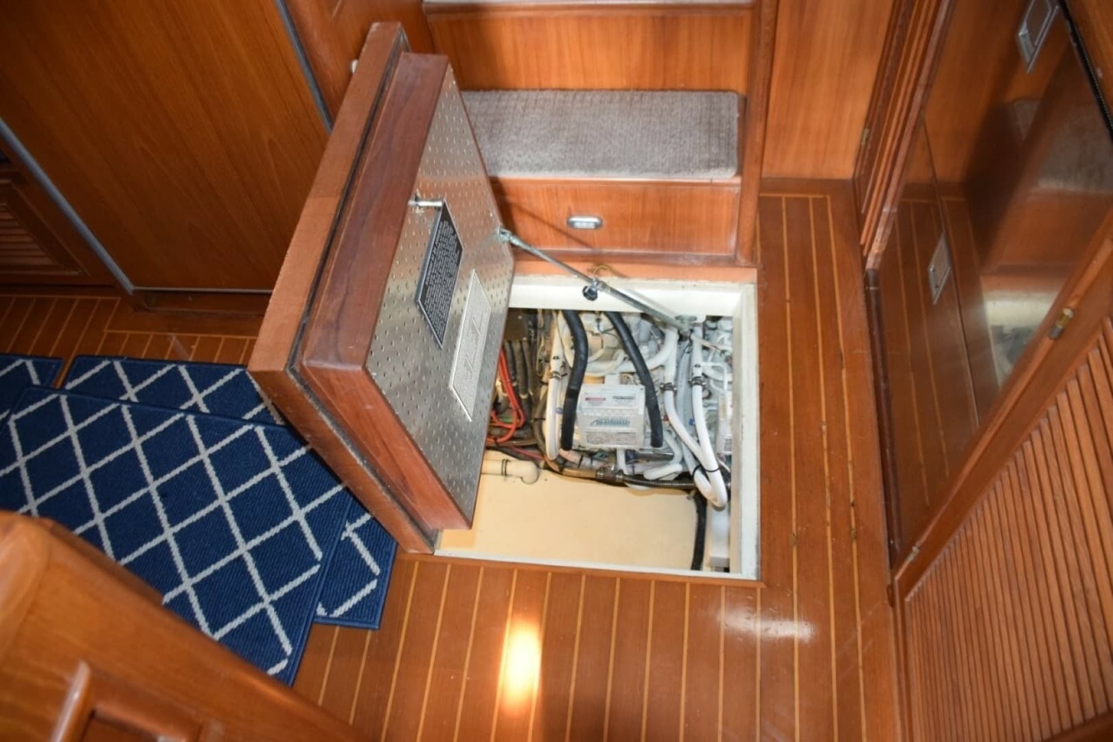 1999 Offshore Yachts 48 Pilothouse - Image 36