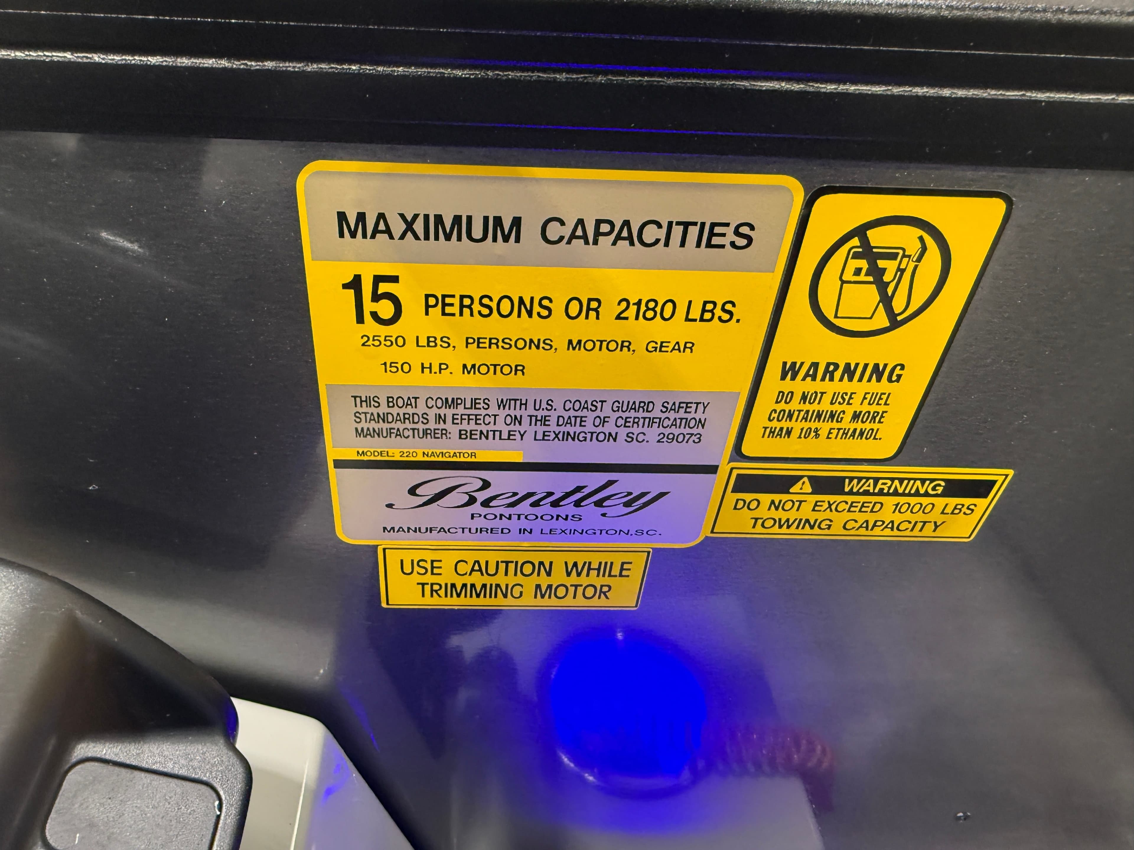 2026 Bentley Pontoons Legacy 220 Navigator DL Quad Lounge - 16