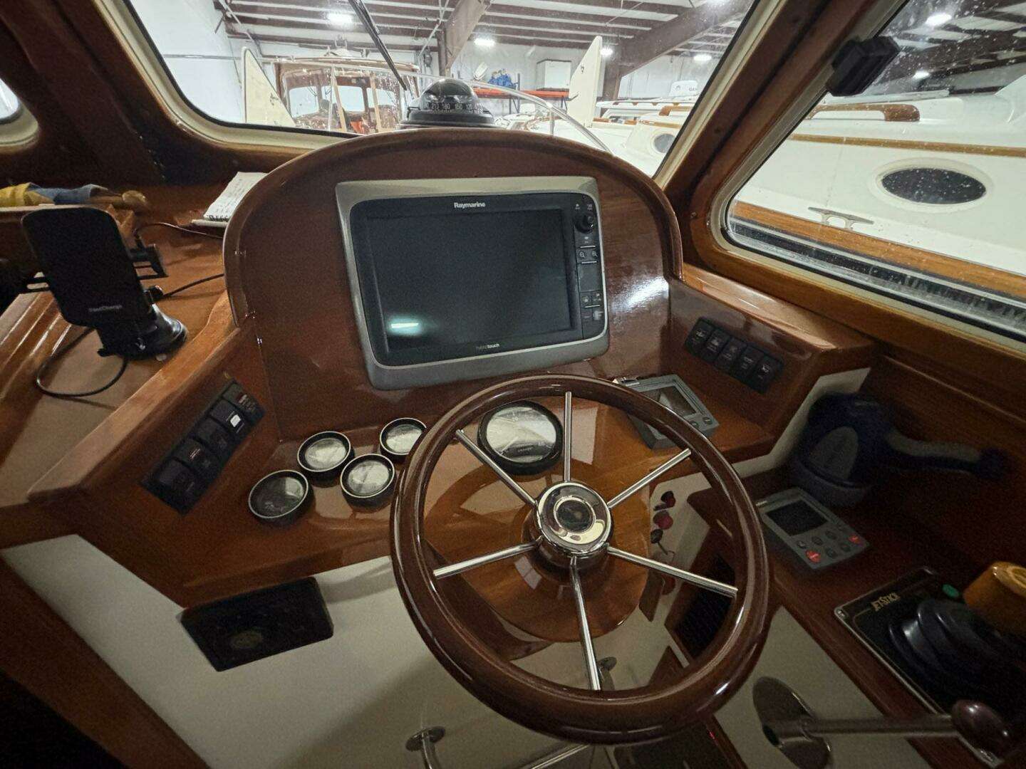 2001 Hinckley 36 Picnic Boat EP - Image 4