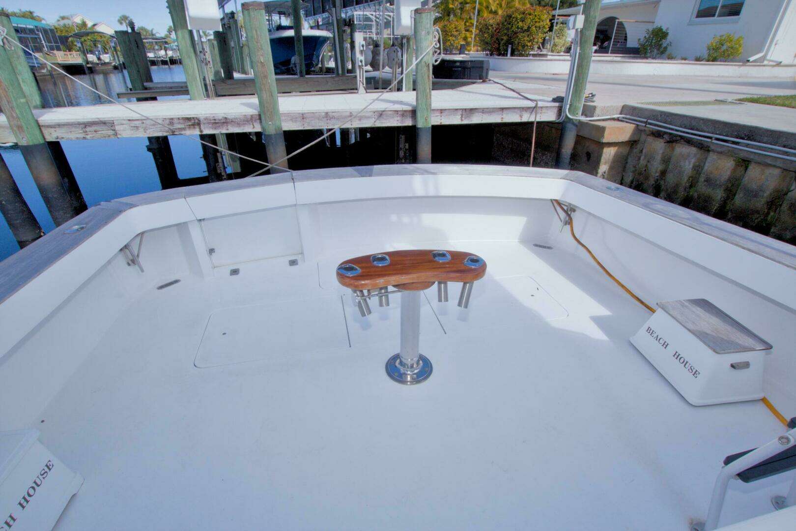 1990 Viking 53 Convertible - Image 25