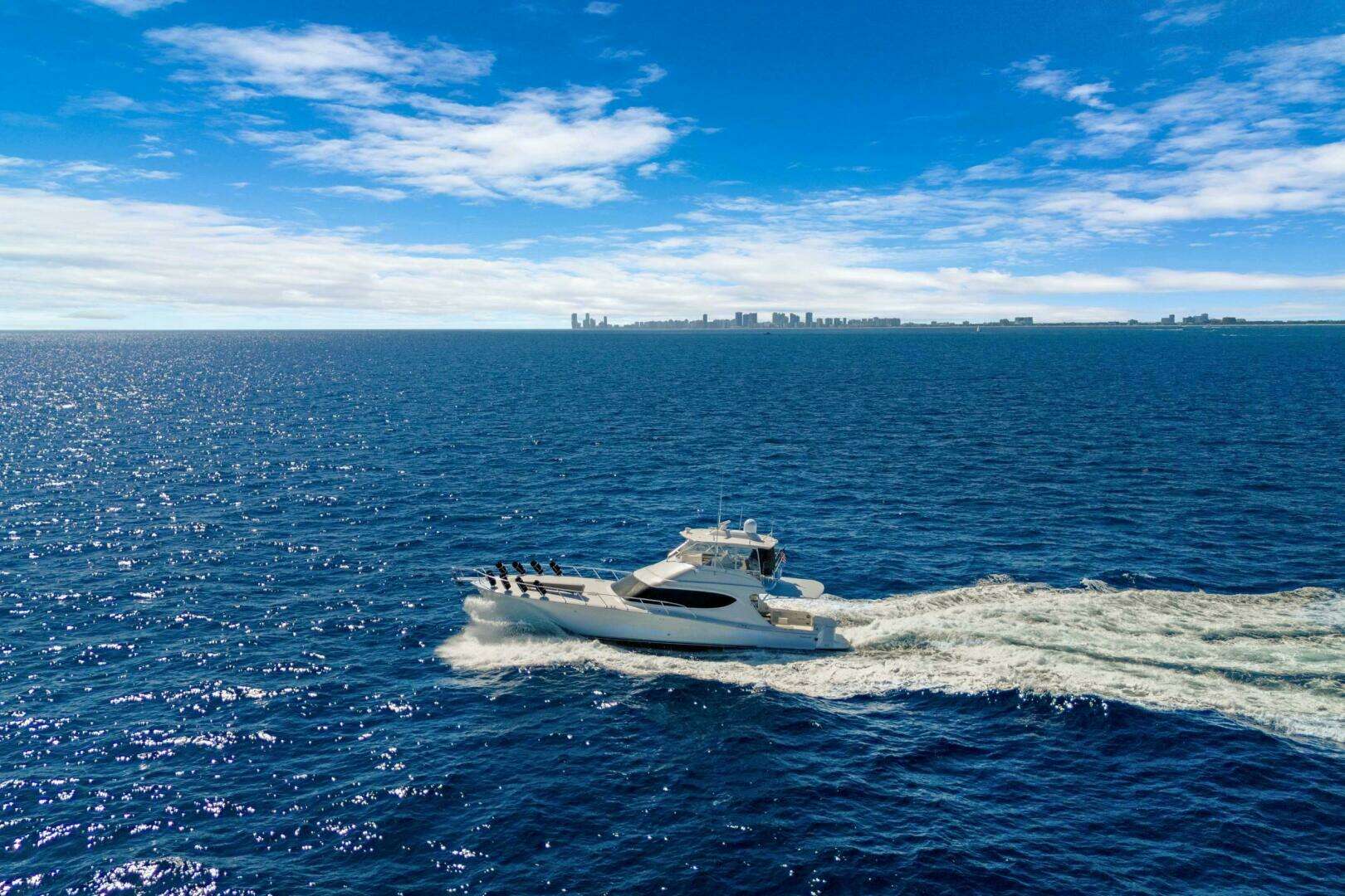 2016 Hatteras GT63 - Image 4