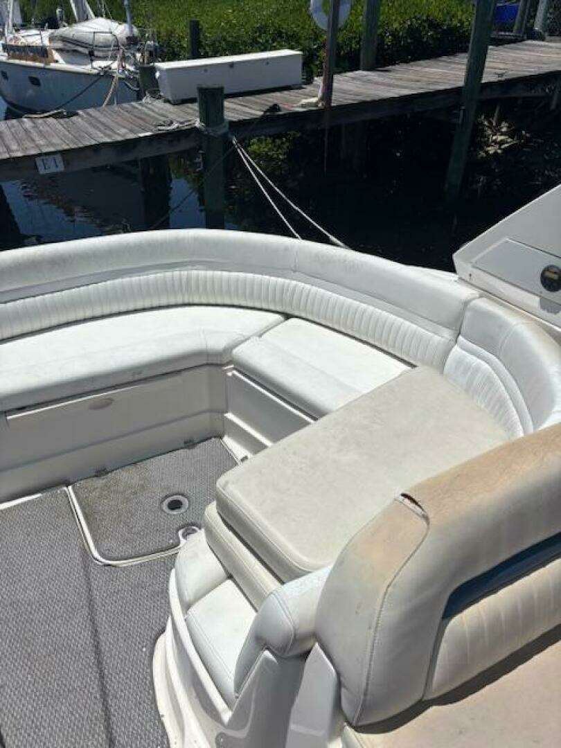 2007 Monterey 350 Sport Yacht - Image 17