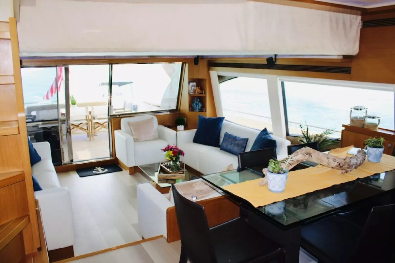 2007 Ferretti Yachts 780 - Image 16