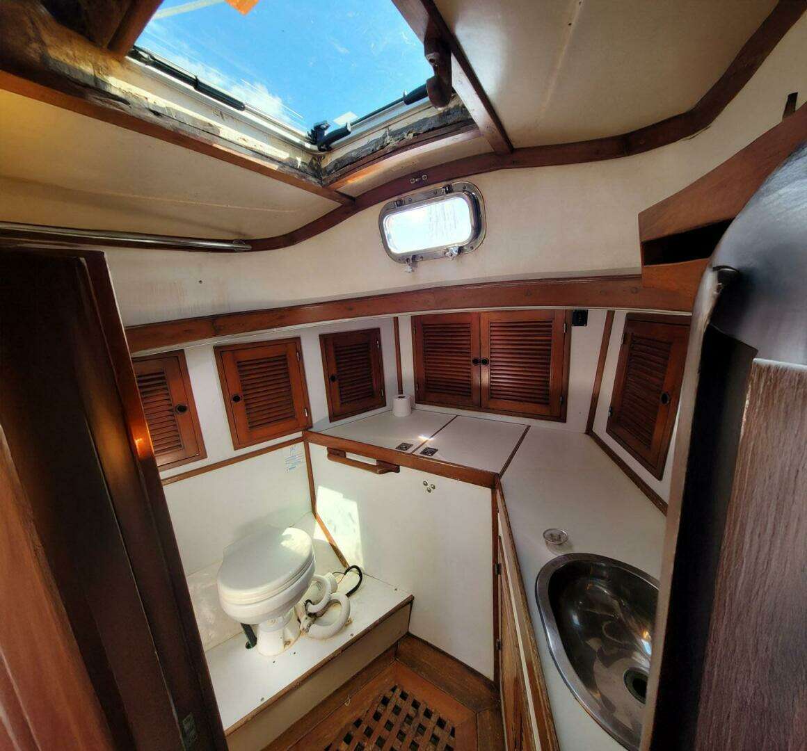 1984 Tayana 37 - Image 7