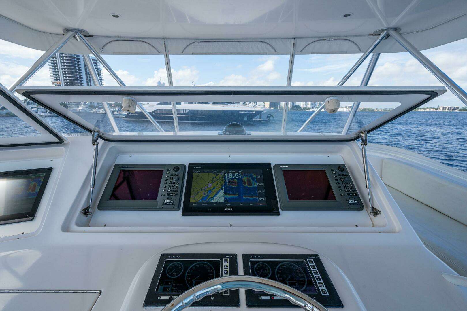 2006 Viking 52 Convertible - Image 22