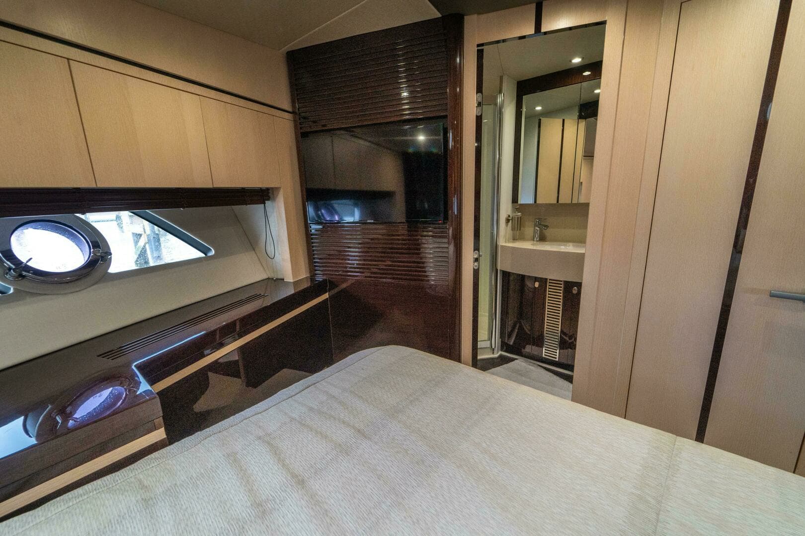 2016 Sunseeker — - Image 34
