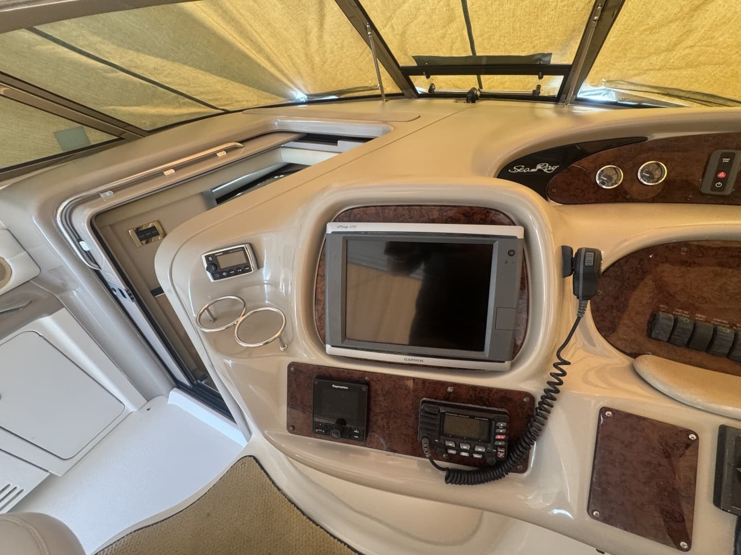 1999 Sea Ray — - Image 14