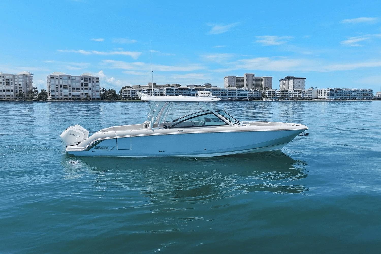 2020 Boston Whaler 320 Vantage - 3