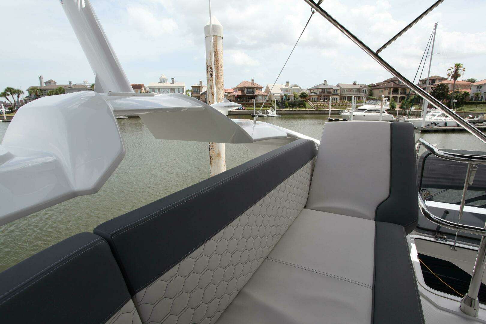 2025 Galeon — - Image 64